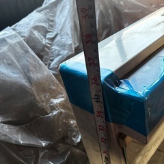 洗面化粧台の上部の鏡のみの画像