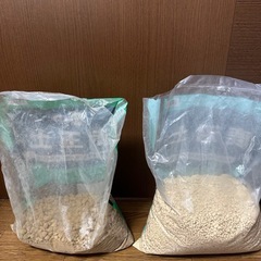 鹿沼土、赤玉土の画像