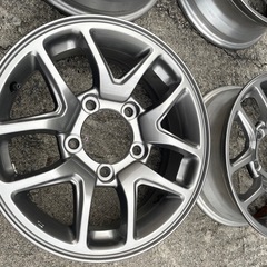 JB64 ジムニー　純正ホイル　4本の画像