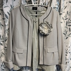 スーツ　ジャケットの画像