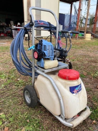 エンジン式移動スプレー‼️