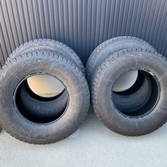 265/70R16 ブリザック DM-V2 4本 2017年製 スタッドレス タイヤ ブリヂストン ブリジストン
の画像