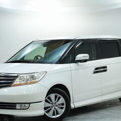 🤗自社ローン😙7人乗り！内装の高級感がたまんない！！後部座席モニター付きで飽きが来ない！！の画像