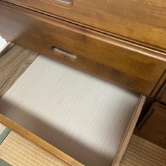 木製 大型タンスの画像