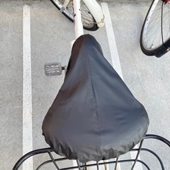 自転車　サドル革割れ有の画像
