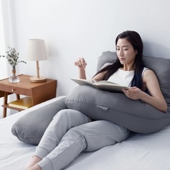 【お取引中】ハグモッチ❤️抱き枕❤️ハグモッチ 正規品【医師の92%推奨】20万人の眠りを変えた 枕 の画像