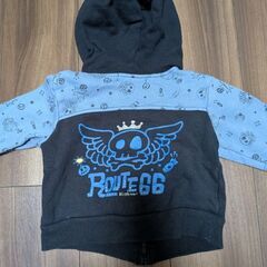 パーカー　90cm　男の子の画像