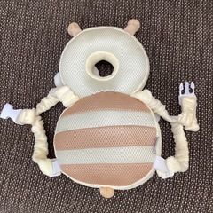 万代店　美品 背負ってクッション　ミツバチ　せおってクッション　保護クッション アジャスター付き ごっつん防止アイテムの画像