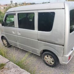 64エブリーバンの画像