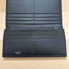 black label 長財布の画像