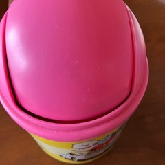 かわいいゴミ箱の画像