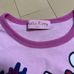【受付停止】ハローキティ　120cmロンTの画像