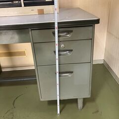 スチールデスク　事務机　差し上げますの画像