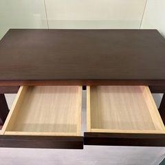 引き出し付きローテーブルの画像