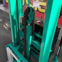 【エコツール知立店】〇 スギヤス ビシャモン 1t 電動 ラバーリフト ST100E 【愛知県/名古屋市/知立市/半田市/岡崎市/工具】【ITWYESV4UAKG0】★ 出張買取 も好評受付中！の画像