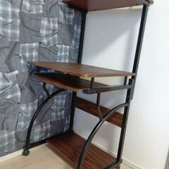 パソコンデスク　机の画像