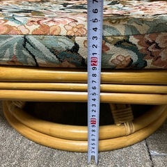 ラタン　回転座椅子の画像