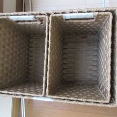 収納ラックの画像