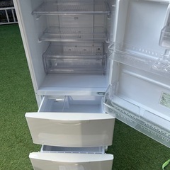 アクア　272L 3ドア　冷凍冷蔵庫 AQUA AQR-271Dの画像