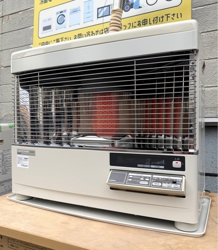 札幌市内配送可 燃焼確認済み 18年製 サンポット カベック FF式輻射石油ストーブ FFR-7011RF R 木造18畳/コンクリート29畳