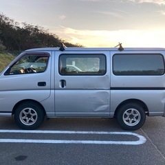 キャラバン　ノーマルタイヤ付きの画像