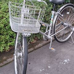 【リサイクルショップどりーむ天保山店】No.526　自転車　27インチ　内装３段ギア・ＬＥＤオートライト・鍵付き🎵　ブリジストンおすすめ商品です(≧▽≦)の画像