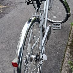 【リサイクルショップどりーむ天保山店】No.526　自転車　27インチ　内装３段ギア・ＬＥＤオートライト・鍵付き🎵　ブリジストンおすすめ商品です(≧▽≦)の画像
