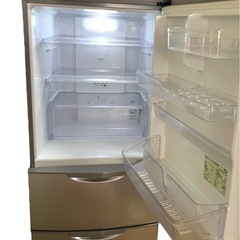 可愛いモデルAQUA ノンフロン3段冷凍冷蔵庫❣️の画像