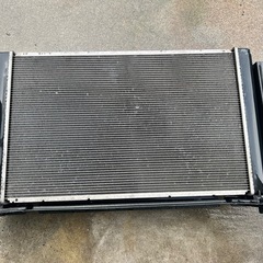 ♦︎トヨタ SAI ラジエーター♦︎の画像