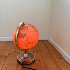 アンティーク　光る　地球儀の画像
