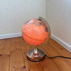 アンティーク　光る　地球儀の画像
