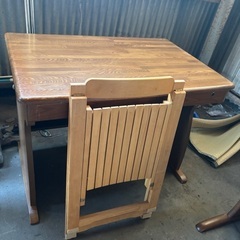 中古の学習机と椅子になります、の画像