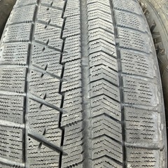 205/60R16ブリヂストンスタッドレスVRX 4本ヴォクシープリウスステップワゴン他　とりあえずの方に。の画像