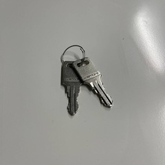 ww4/38 OKAMURA オカムラ キャビネット レクトライン 書庫 ホワイト 両開き 観音開き 鍵付き 収納棚 スチール ★直接引取歓迎◎の画像