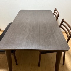 ダイニングテーブルセットの画像