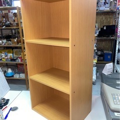 3段　カラーボックス　棚　収納　便利　マルチ収納　整理　教科書　本　2点あります。　W420×D290×H890　中古　③の画像