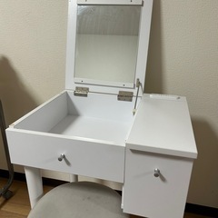 ドレッサー　コンセント付きの画像