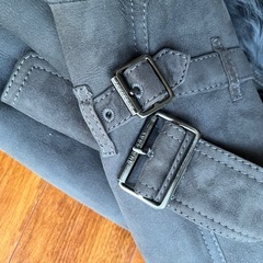 バーバリーの上質なムートンコートの画像