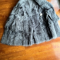 バーバリーの上質なムートンコートの画像