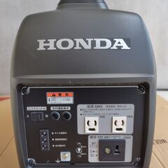 ホンダ　インバーターポータブル発電機　EU16i 超低騒音型1.6kVA  携行缶付き 運転時間7時間程度 美品の画像