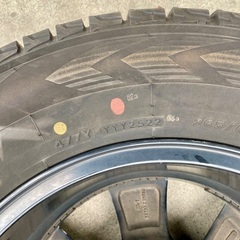 2022年製 265/65R17ホイール付セット スタッドレスの画像