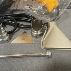 ホットガン ヒートガン 1800W 超強力 温度調整 600℃ 熱処理 アタッチメント付 風量切替 2段階 メンテナンス用品 塗装 シュリンク 包装 工具 DIY 20251030 の画像