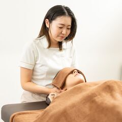 【 甲府昭和IC 近く】経験者優遇！ 美容整体＆小顔ケアサロンのエステティシャン・セラピスト募集！　/インセンティブ有の画像