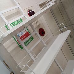 リユースのサカイ栃木店★ジモティ割あり★  ラック（伸張式） ホワイト W60×D25×H205～ クリーニング済み TC11373の画像