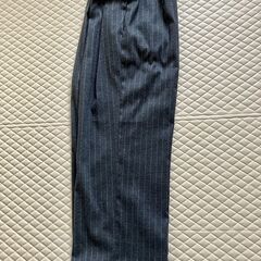 美品　ＧＵ  インタックワイドパンツ(ストライプ丈短)の画像