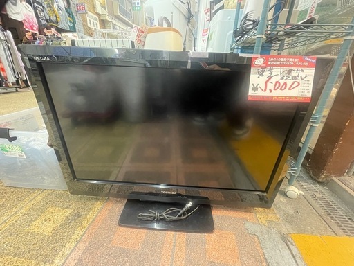 【中古】¥5,000 32型液晶テレビ　東芝　動作確認済  【IJ196】
