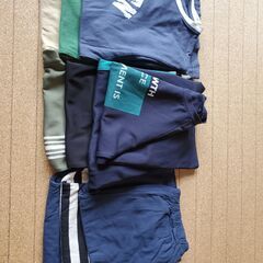 ◆全部まとめて2000円◆140〜150cm男児服　上・下色々ミックスの画像