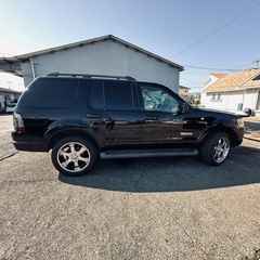 【車検取得❗️】　フォード　エクスプローラー　ホイール　マフラー　スモークテール付きの画像