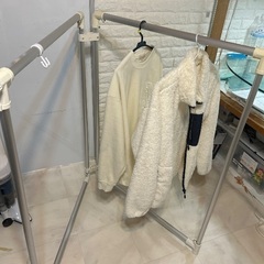 ハンガーラックの画像