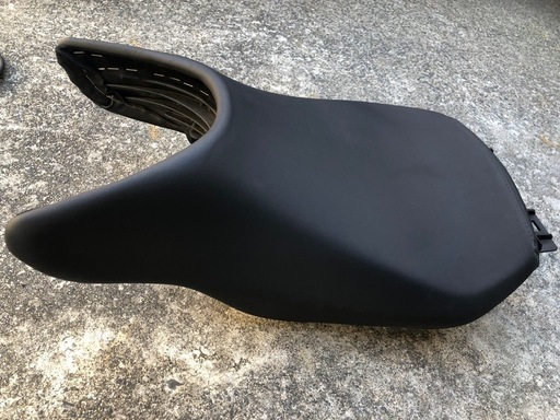 ミドルシート　ハイシート　BMW R1200R R1250R R1200RS R1250RS